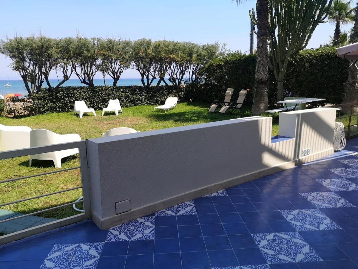 Casa Vacanze Ibiscus Alcamo Marina Exterior photo